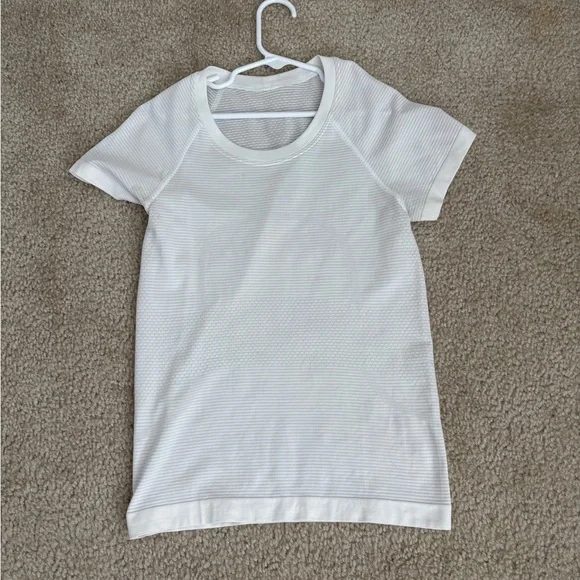 Lululemon short sleeve white swiftly tech top - Picture 1 of 2